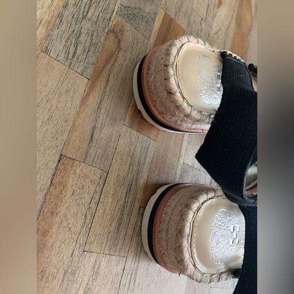 VINCE CAMUTO KOLINDIA2 - Picture 8 of 8